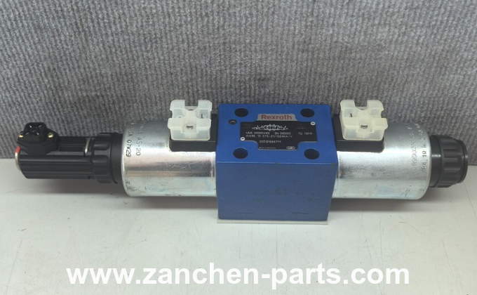 Rexroth R900954102 Proportional Directional Valve 4WRE10E75-21/G24K4/V